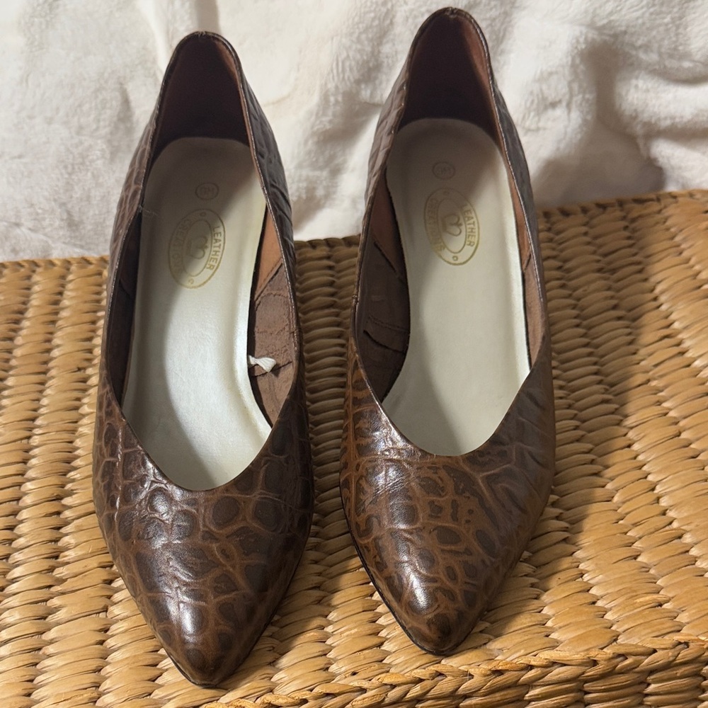 Leather Creations Brown Textured Women's Shoes Size 9M